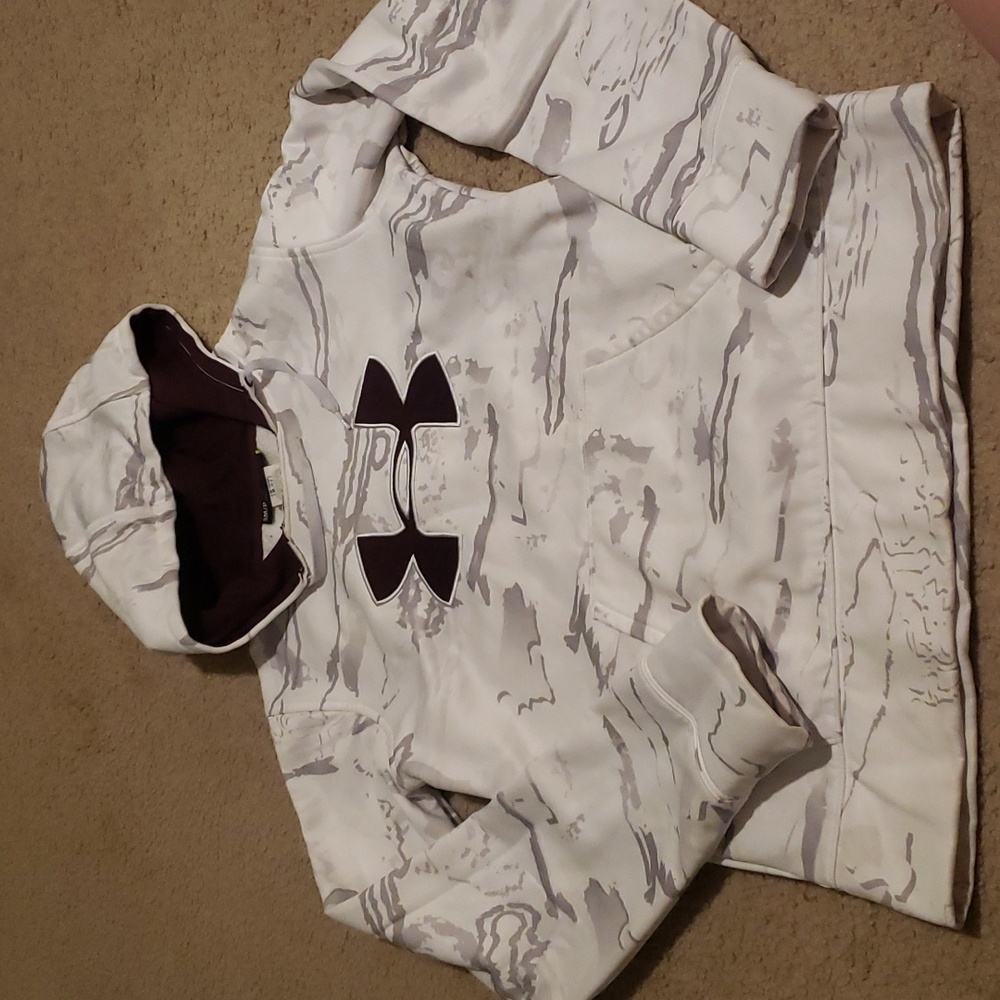 Under Armour Hoodie